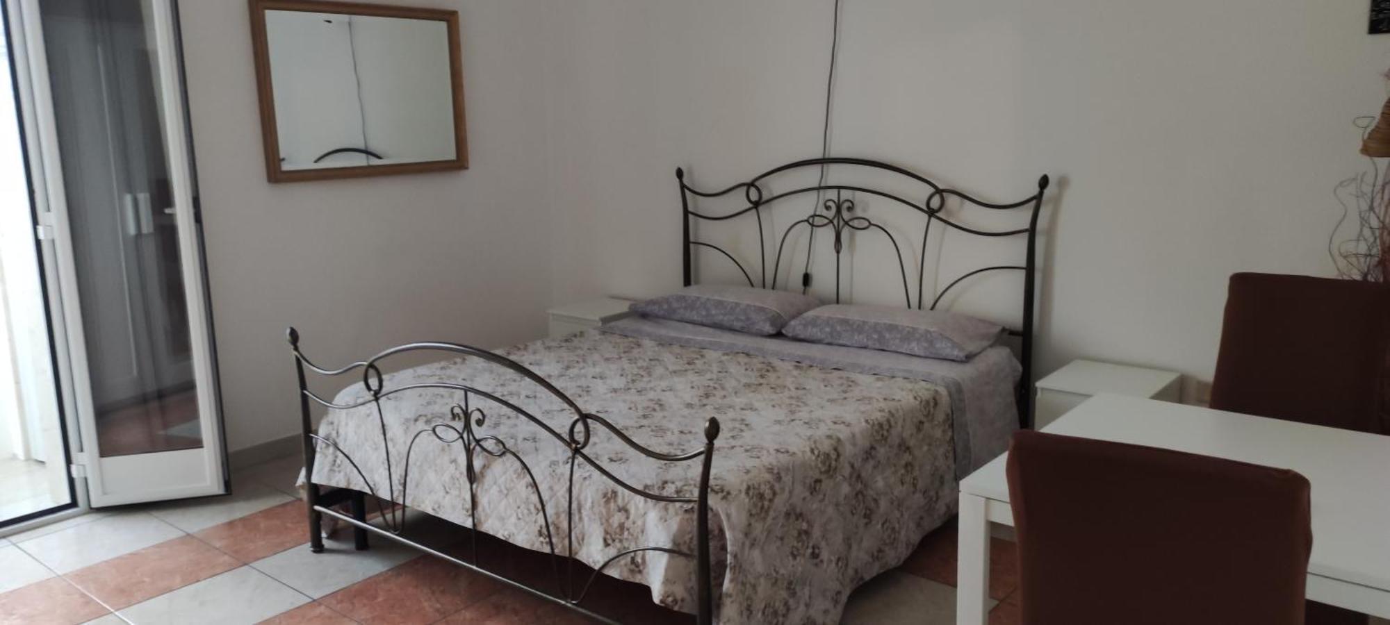 Da Vinci Affittacamere Borgo Таранто Екстер'єр фото